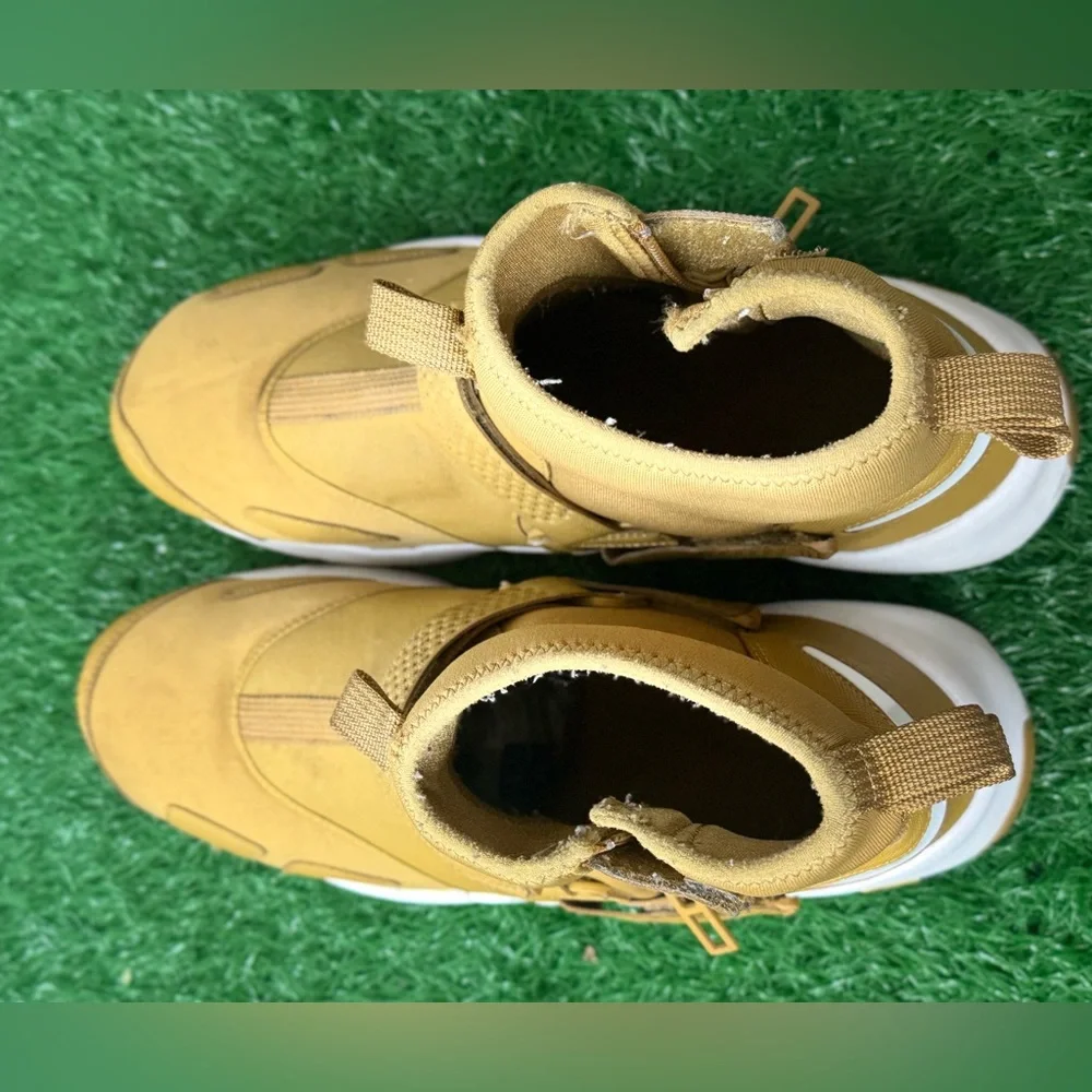 Men’s Jordan Trunner LX‎ High Golden Harvest Size 12